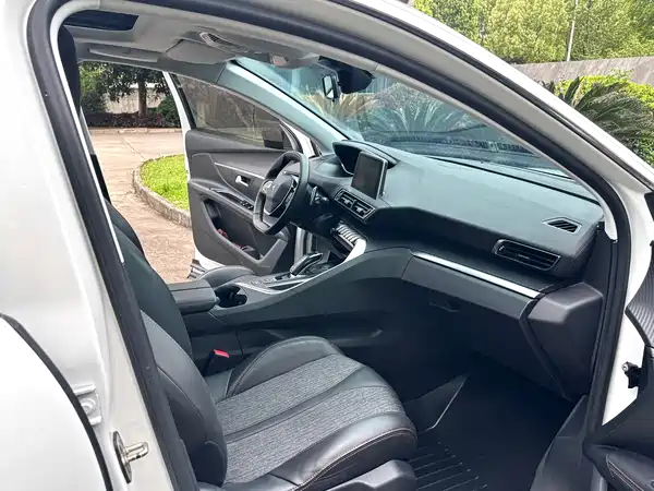 Peugeot 5008 2019