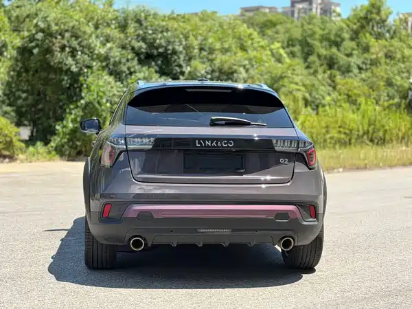 Lynk & Co 02 2020