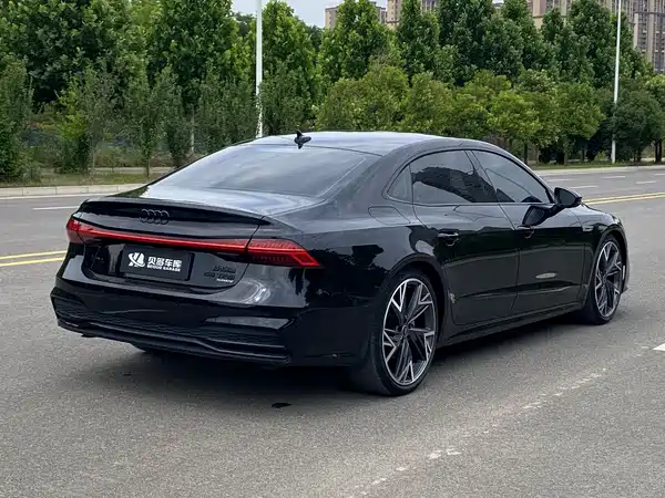 Audi A7L 2024