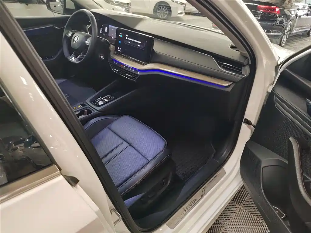 Skoda Octavia 2021 — фото 4