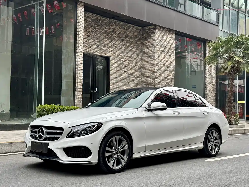 Mercedes-Benz C-Class 2018 — фото 1