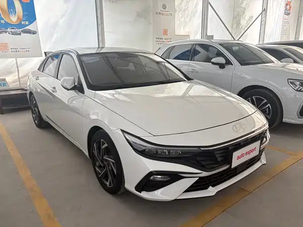Hyundai Elantra 2024