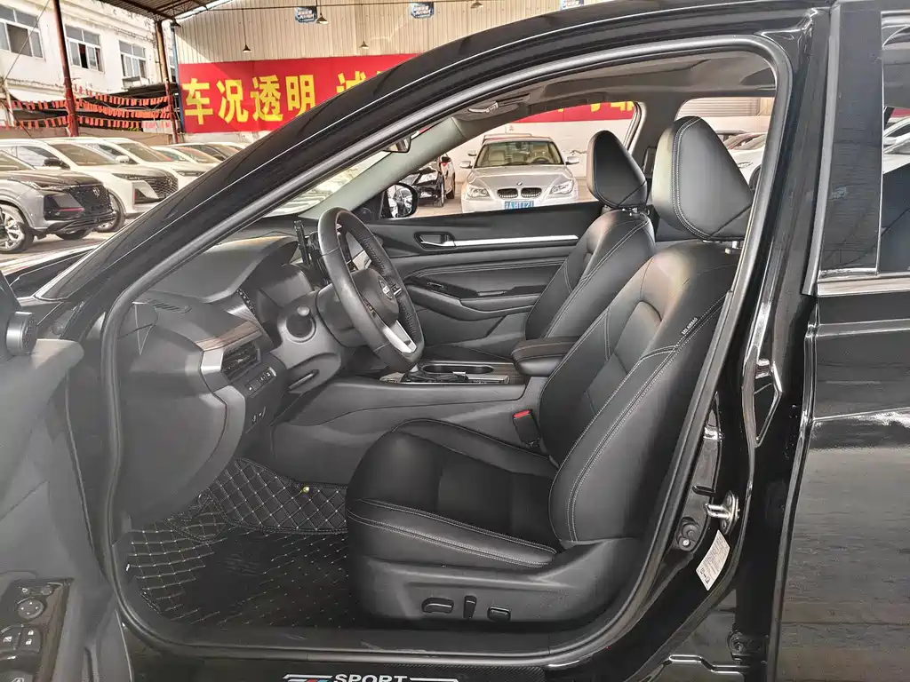 Nissan Teana 2023
