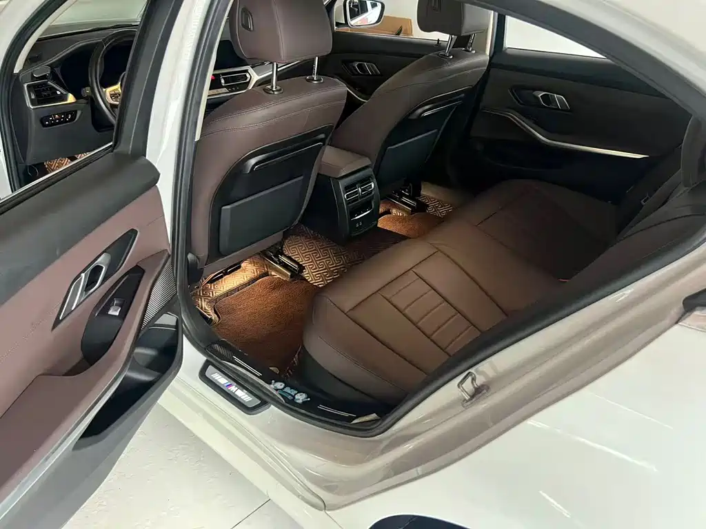 BMW 3 Series 2021