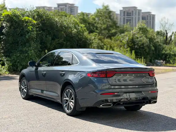 Geely Xingrui 2022