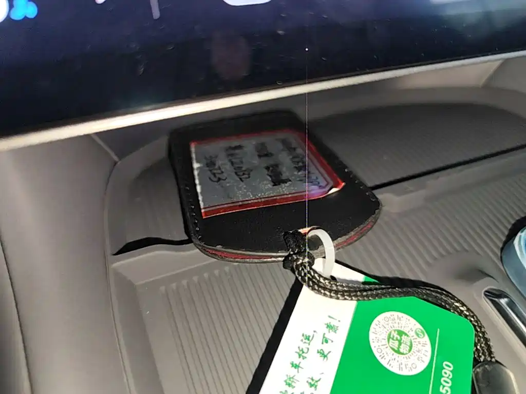 Xiaomi YU7 2025 — фото 9