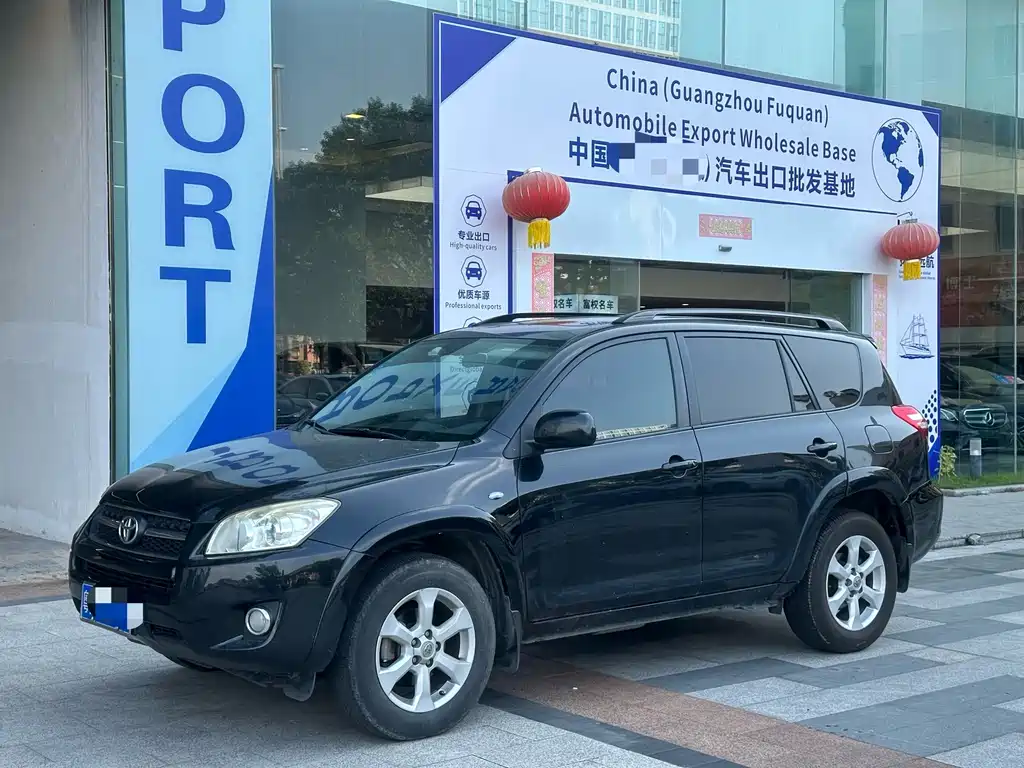 Toyota RAV4 2011
