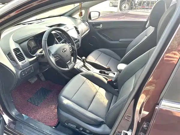 Kia K3 2015