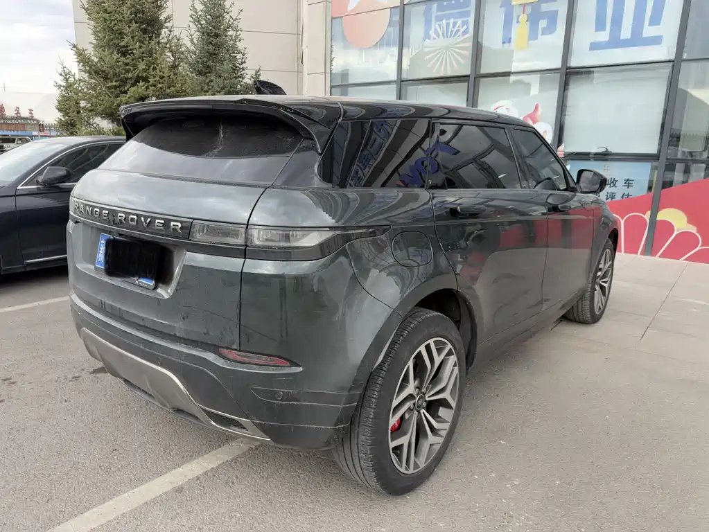 Land Rover Range Rover Evoque 2023 — фото 10