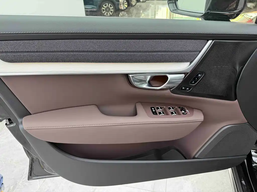 Volvo S90 2025 — фото 14