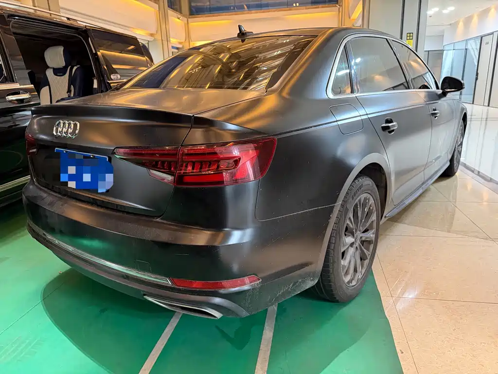 Audi A4L 2019 — фото 15