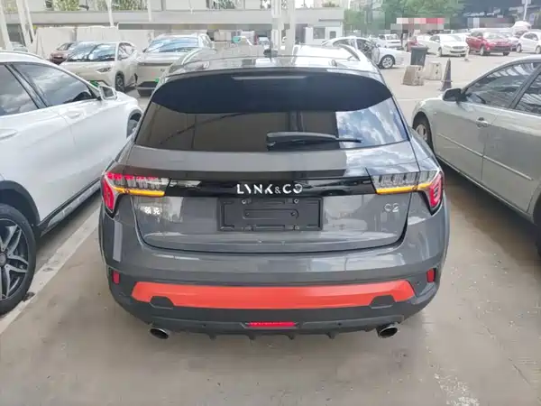 Lynk & Co 02 2020