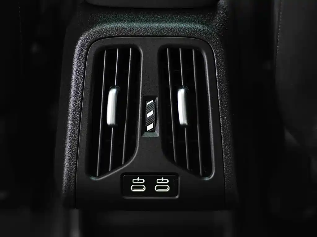 BMW X1 2024 — фото 13