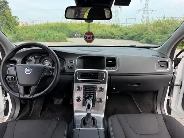 Volvo S60 2016