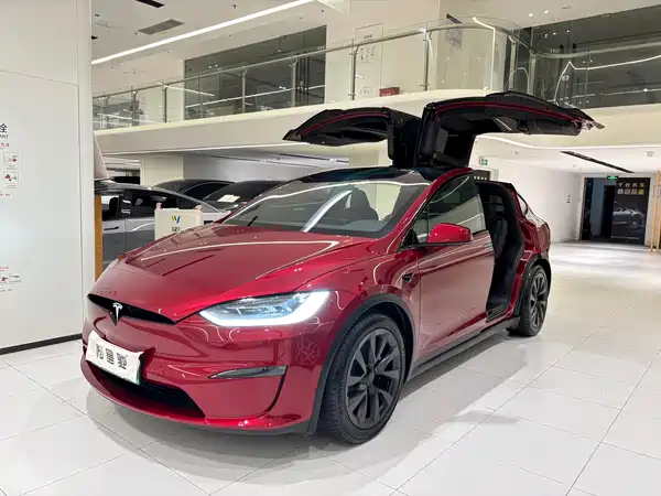Tesla Model X 2023