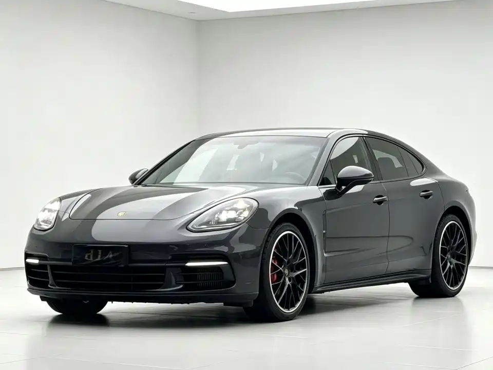 Porsche Panamera 2020 — фото 1