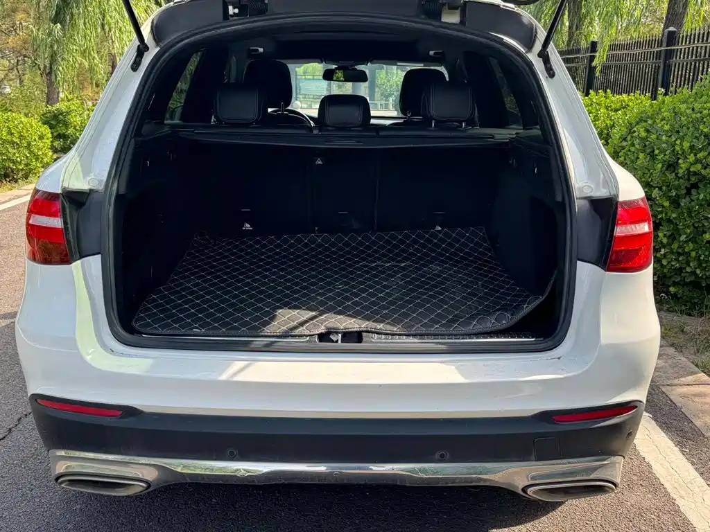 Mercedes-Benz GLC 2017 — фото 10