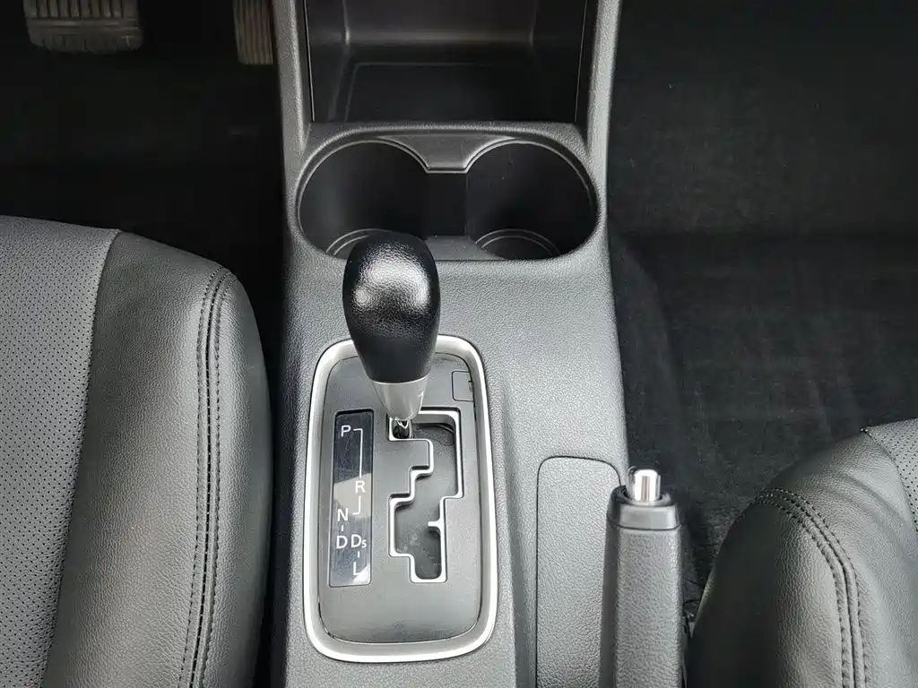 Mitsubishi Outlander 2015 — фото 13