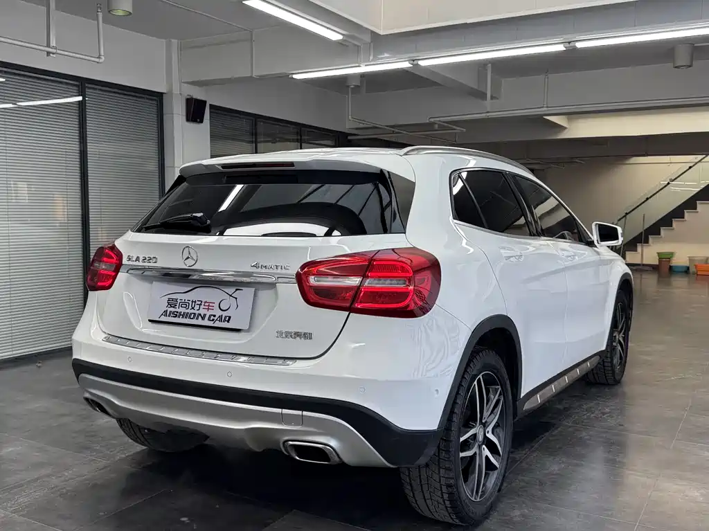Mercedes-Benz GLA 2016