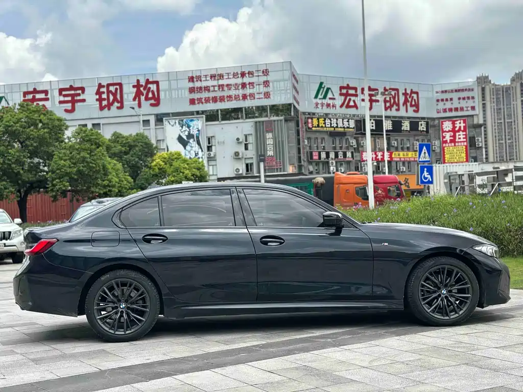BMW 3 Series 2024