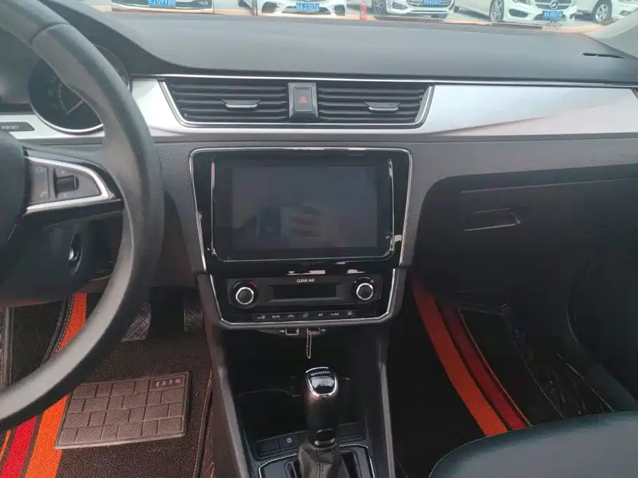 Skoda Rapid 2020 — фото 13