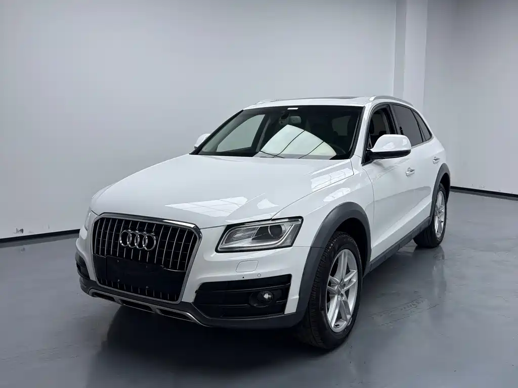 Audi Q5 2018 — фото 1
