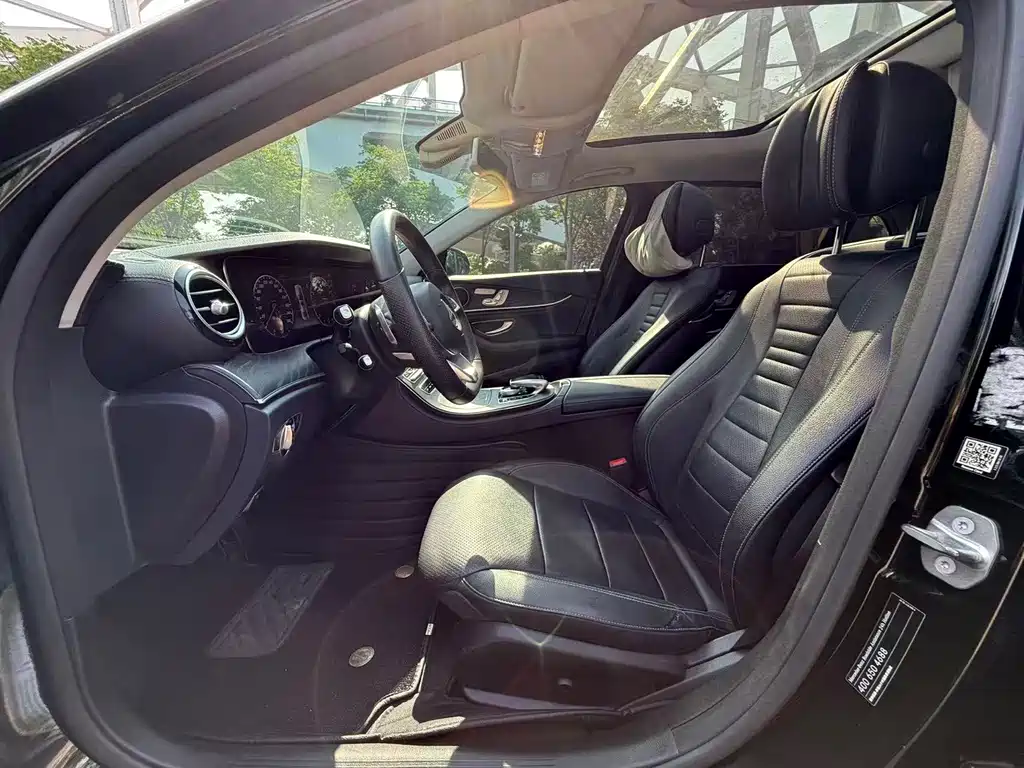 Mercedes-Benz E-Class 2018 — фото 10