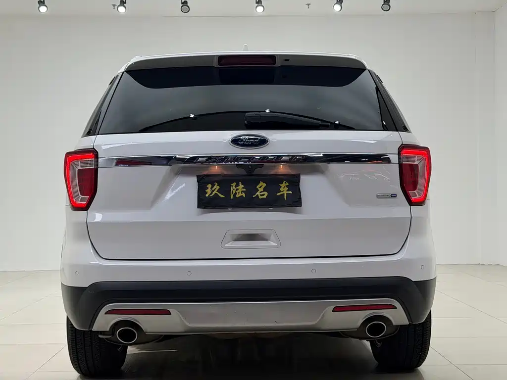 Ford Explorer 2016 — фото 13
