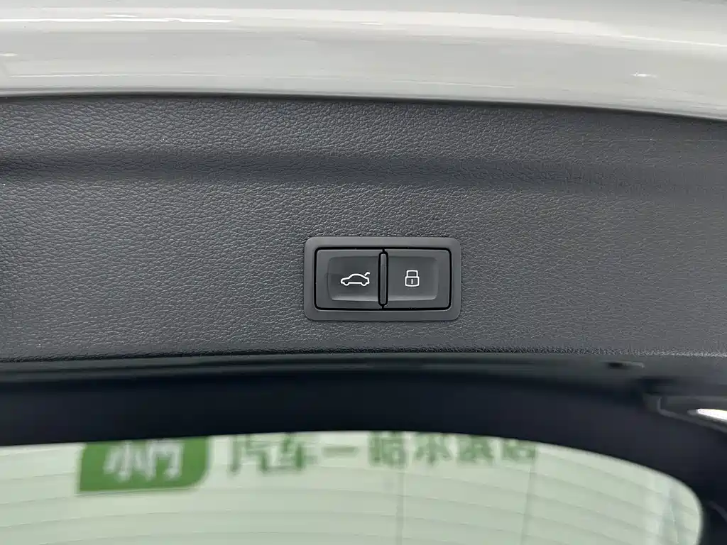 Audi Q3 Sportback 2023 — фото 15