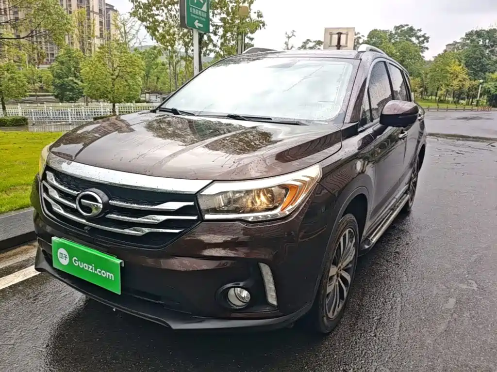 GAC Trumpchi GS4 2017 — фото 2