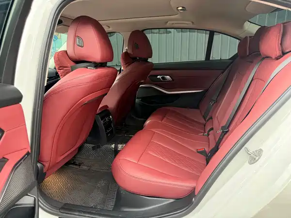 BMW i3 2024