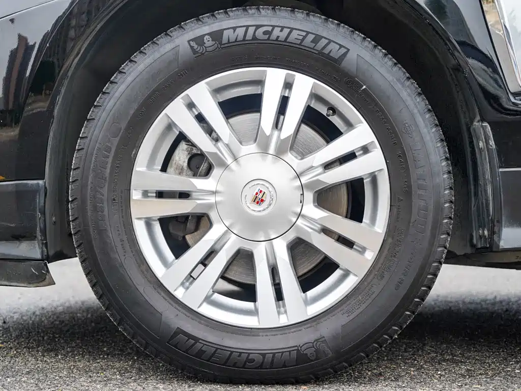 Cadillac SRX 2015 — фото 20