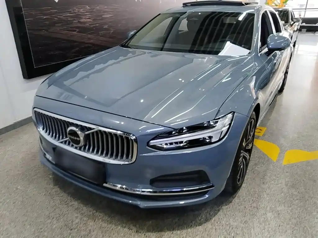 Volvo S90 2022 — фото 1