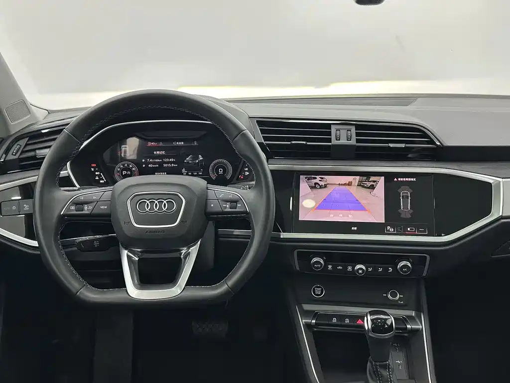 Audi Q3 2023 — фото 11