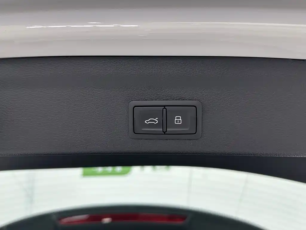 Audi Q3 2023 — фото 15