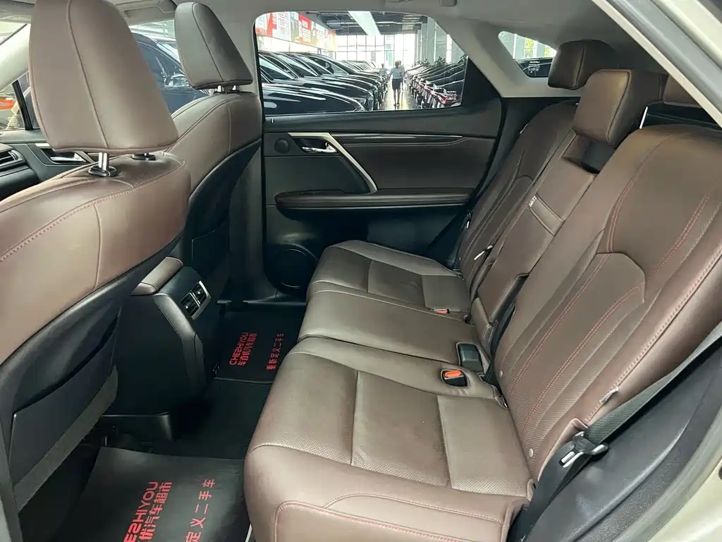 Lexus RX 2020 — фото 10