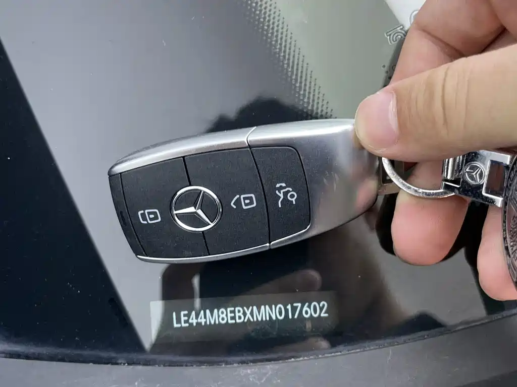 Mercedes-Benz GLB 2021 — фото 31