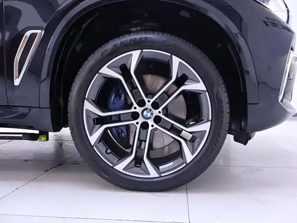 BMW X5 2023