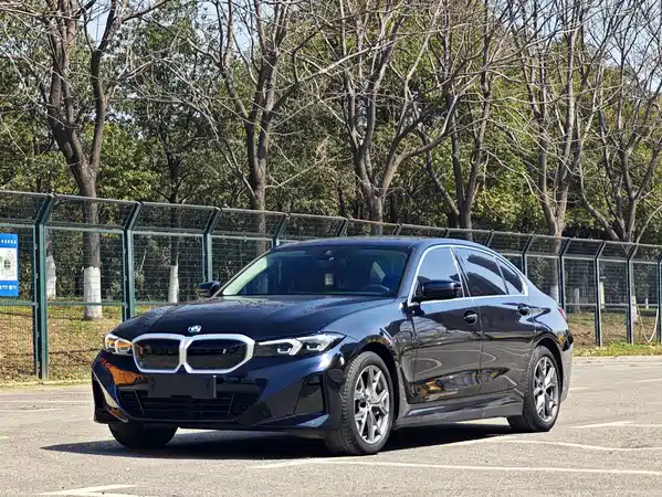 BMW i3 2024