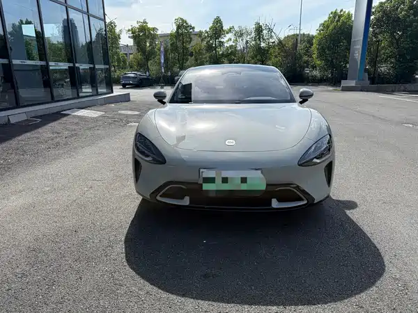 Xiaomi SU7 2025