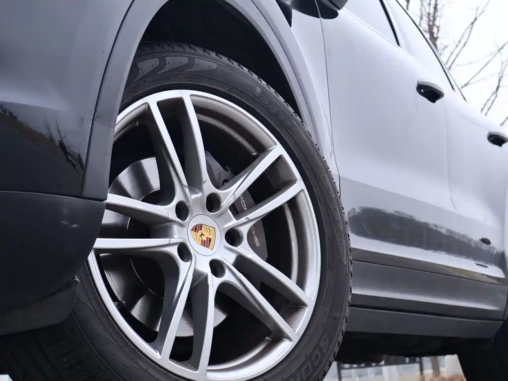 Porsche Cayenne 2019 — фото 4