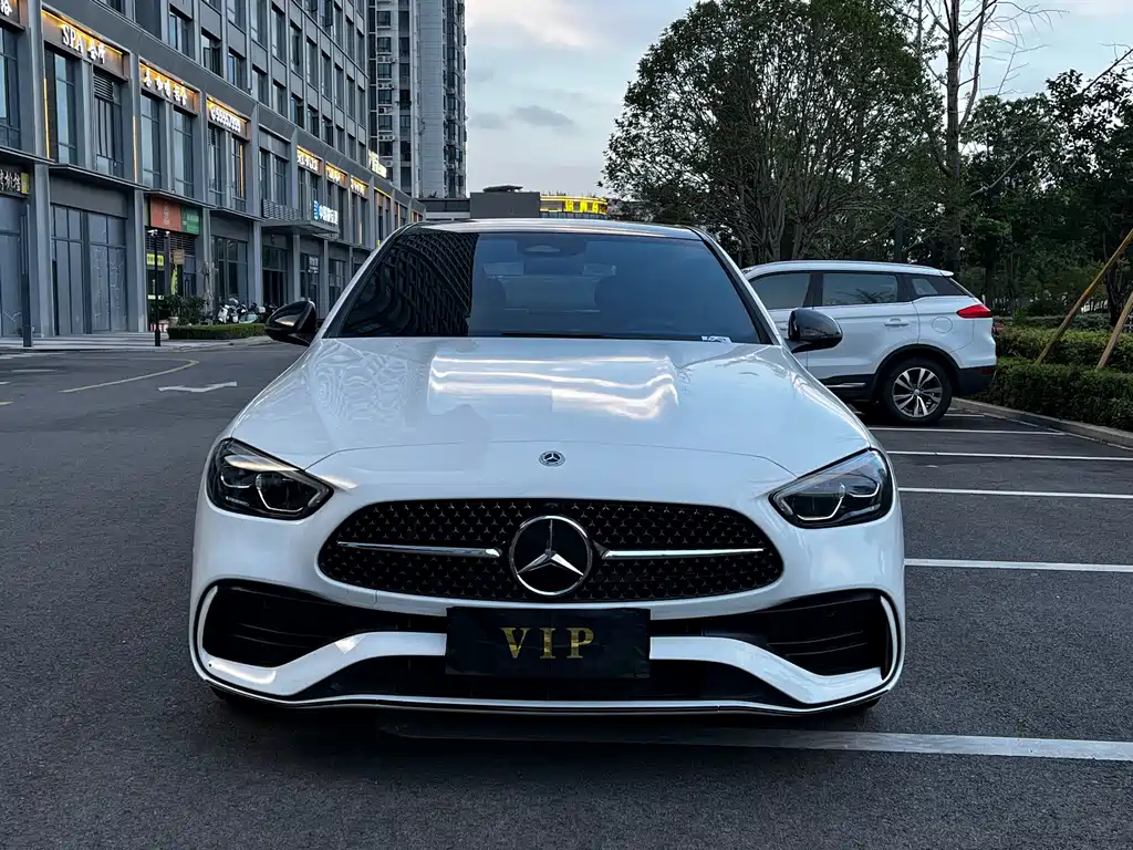 Mercedes-Benz C-Class 2022