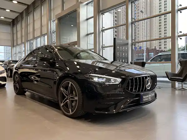 Mercedes-Benz CLA AMG 2025