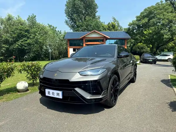 Lamborghini Urus 2023