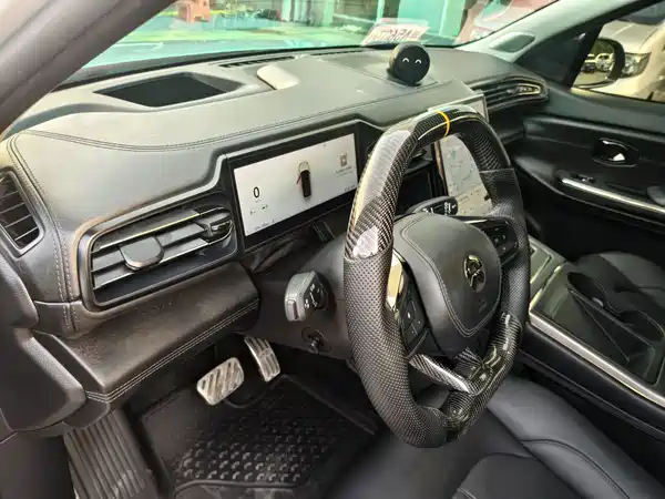 NIO ES6 2020