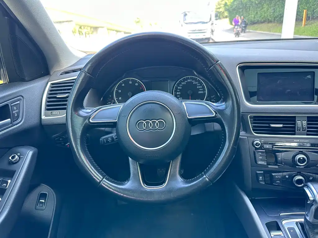 Audi Q5 2016 — фото 14