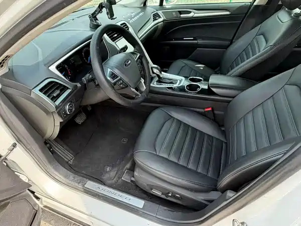 Ford Mondeo 2015