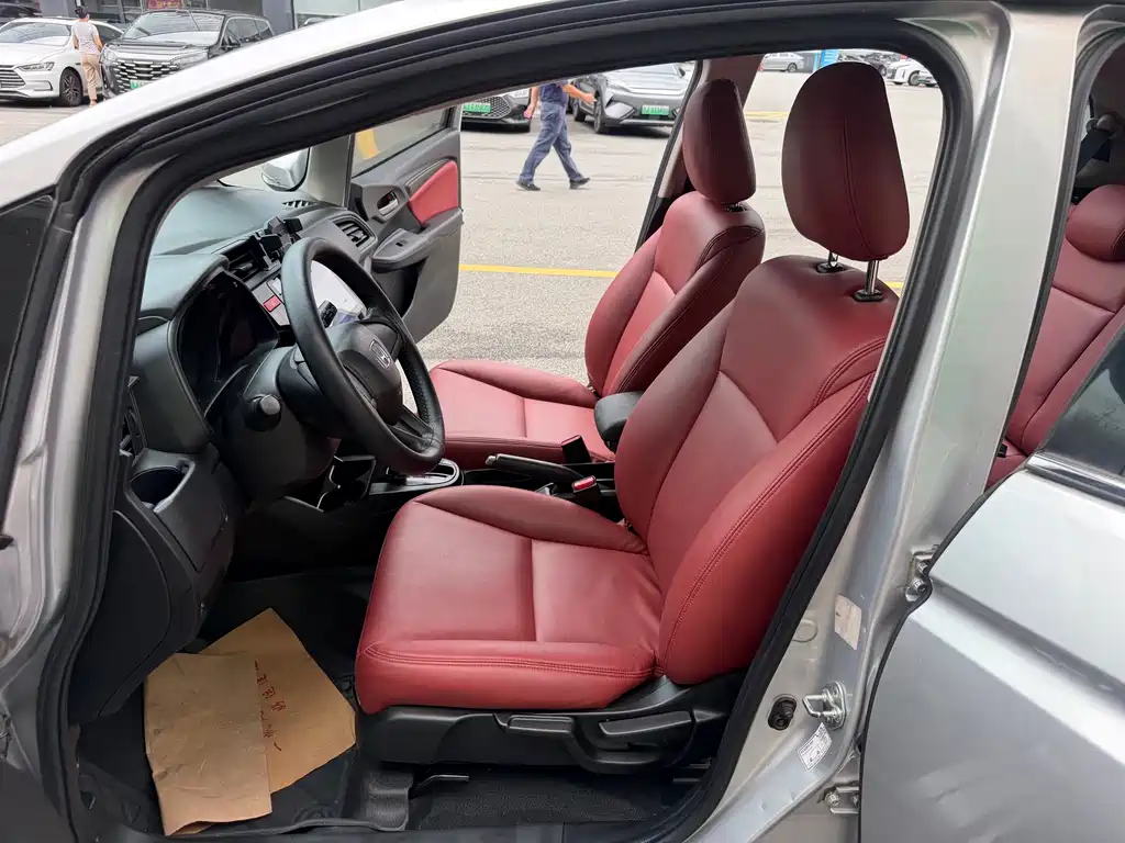 Honda Fit 2015 — фото 25