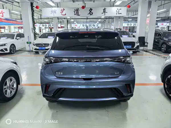 BYD Dolphin 2025