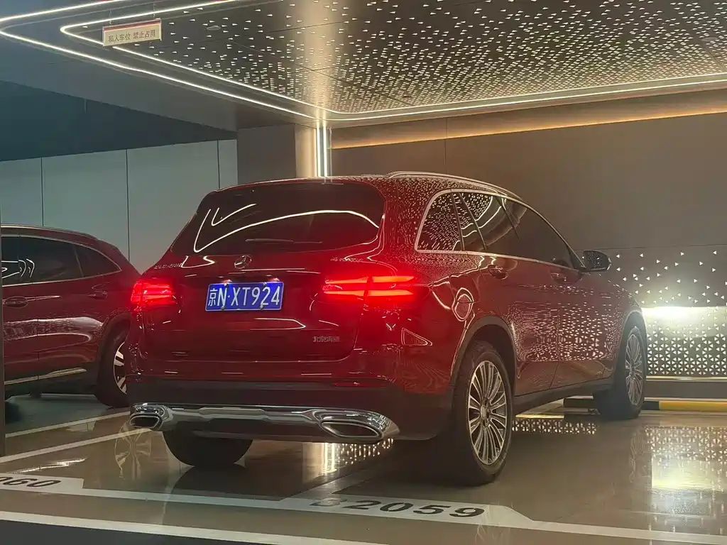 Mercedes-Benz GLC 2016 — фото 19